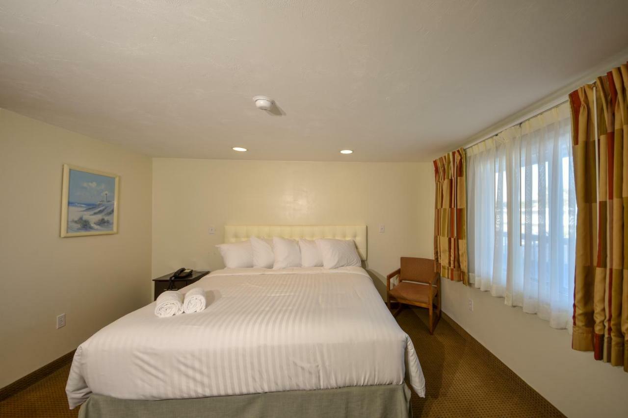 Cape Sands Hotel 3*